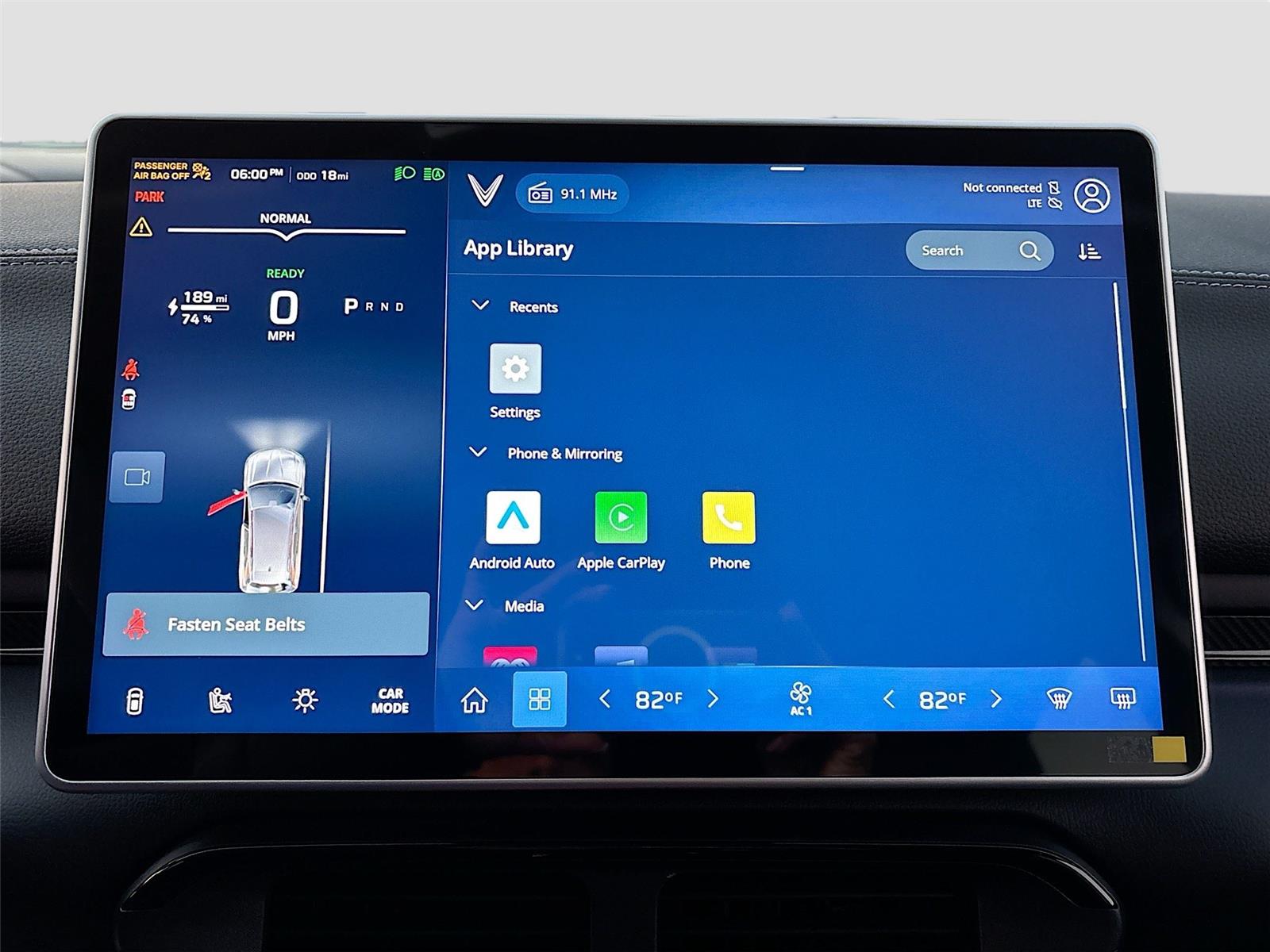 2025 VinFast VF 8 Eco