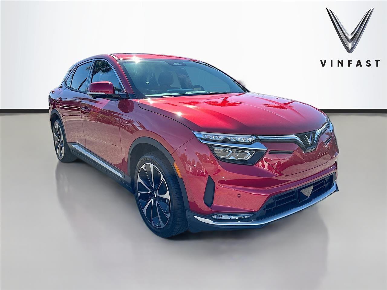 2025 VinFast VF 8 Plus