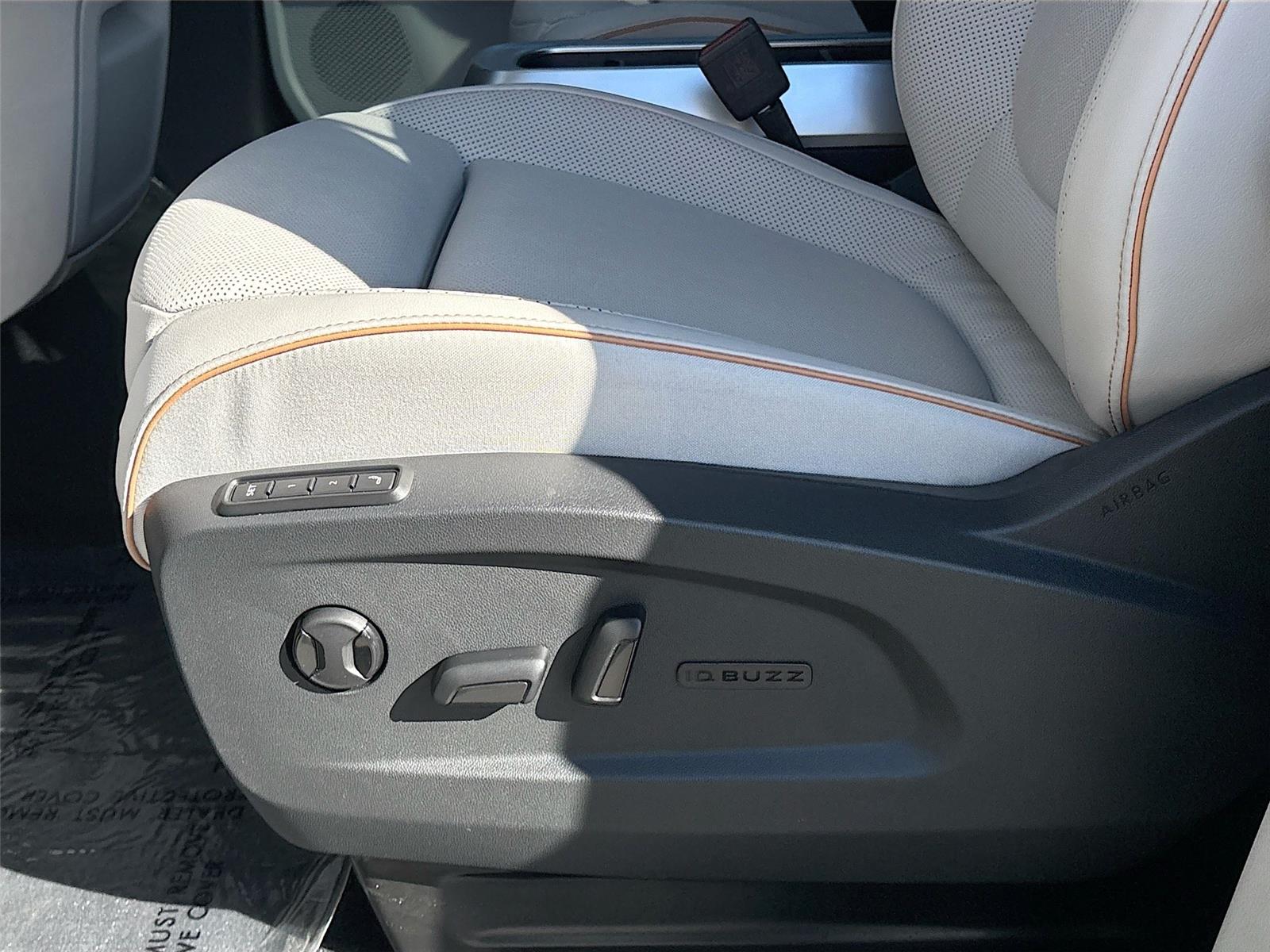 2025 VOLKSWAGEN ID BUZZ FIRST E