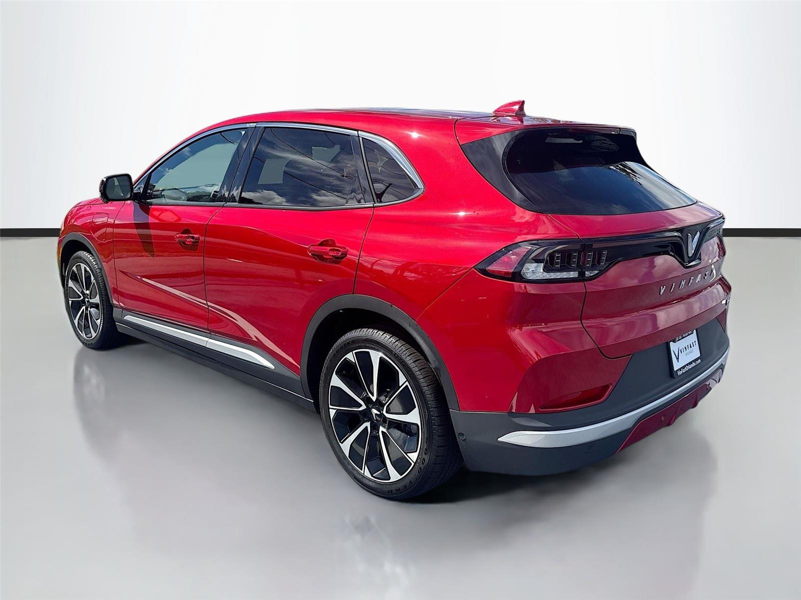 2025 VINFAST TRAD VF 8 PLUS