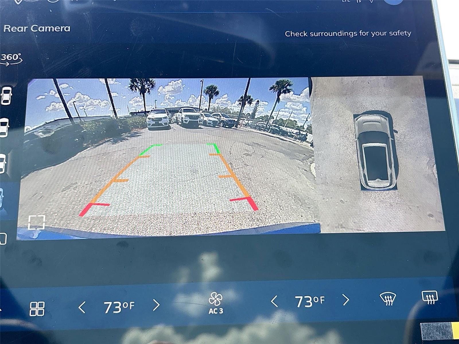 2024 VinFast VF 9 Plus