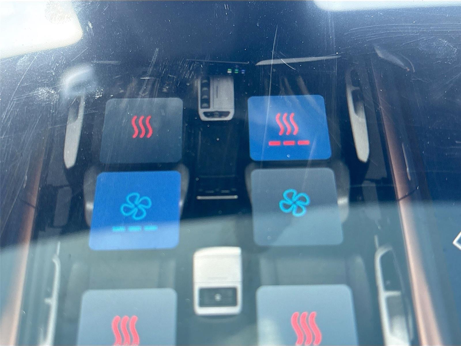 2024 VinFast VF 9 Plus