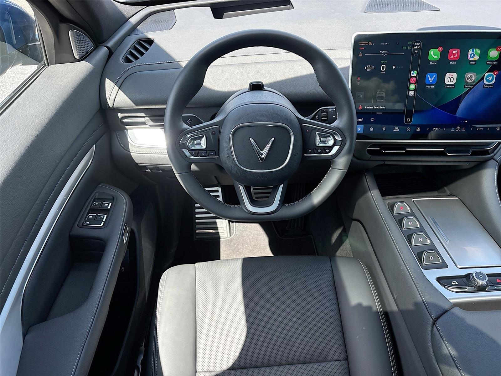 2024 VinFast VF 9 Plus