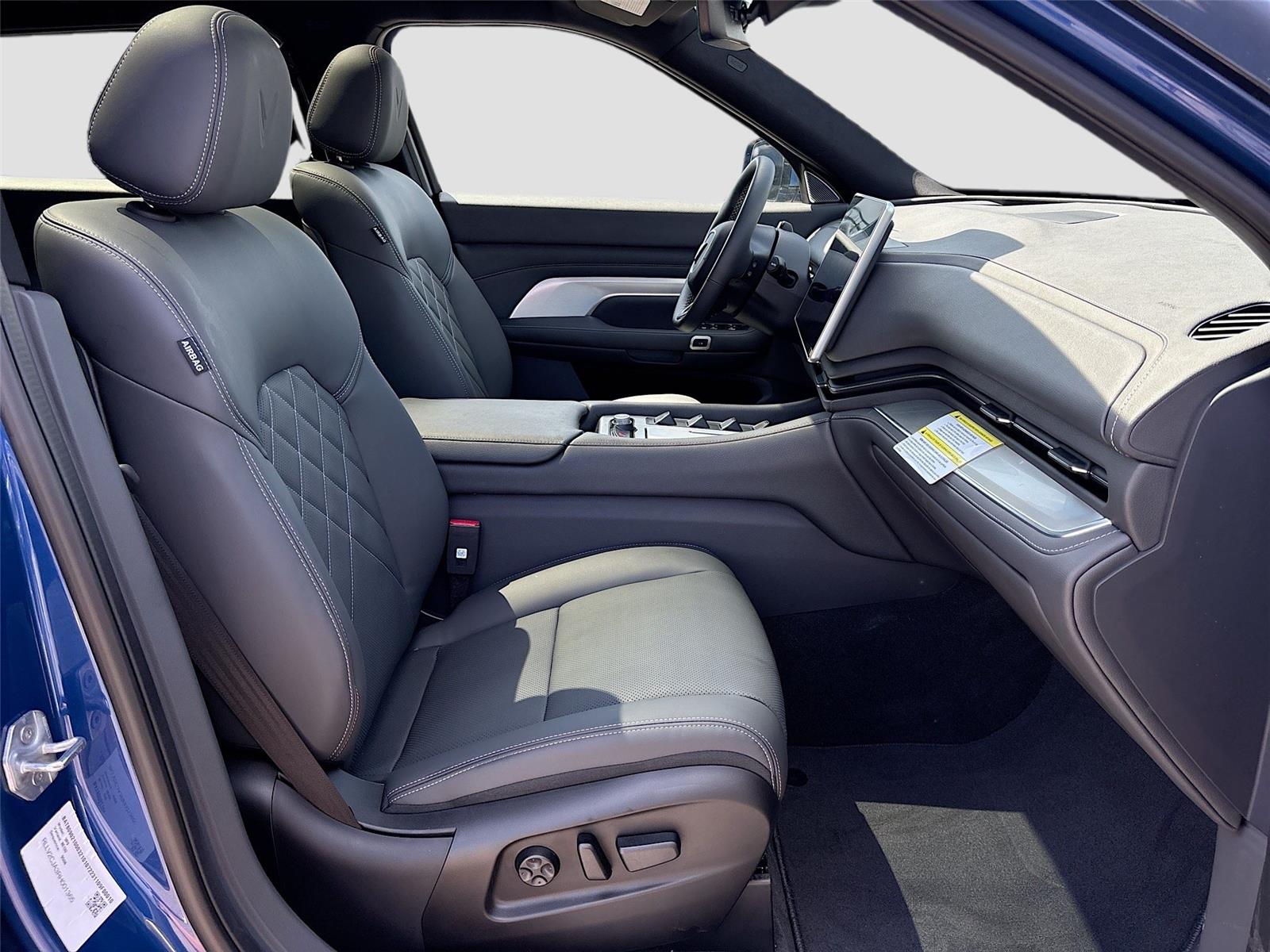 2024 VinFast VF 9 Plus