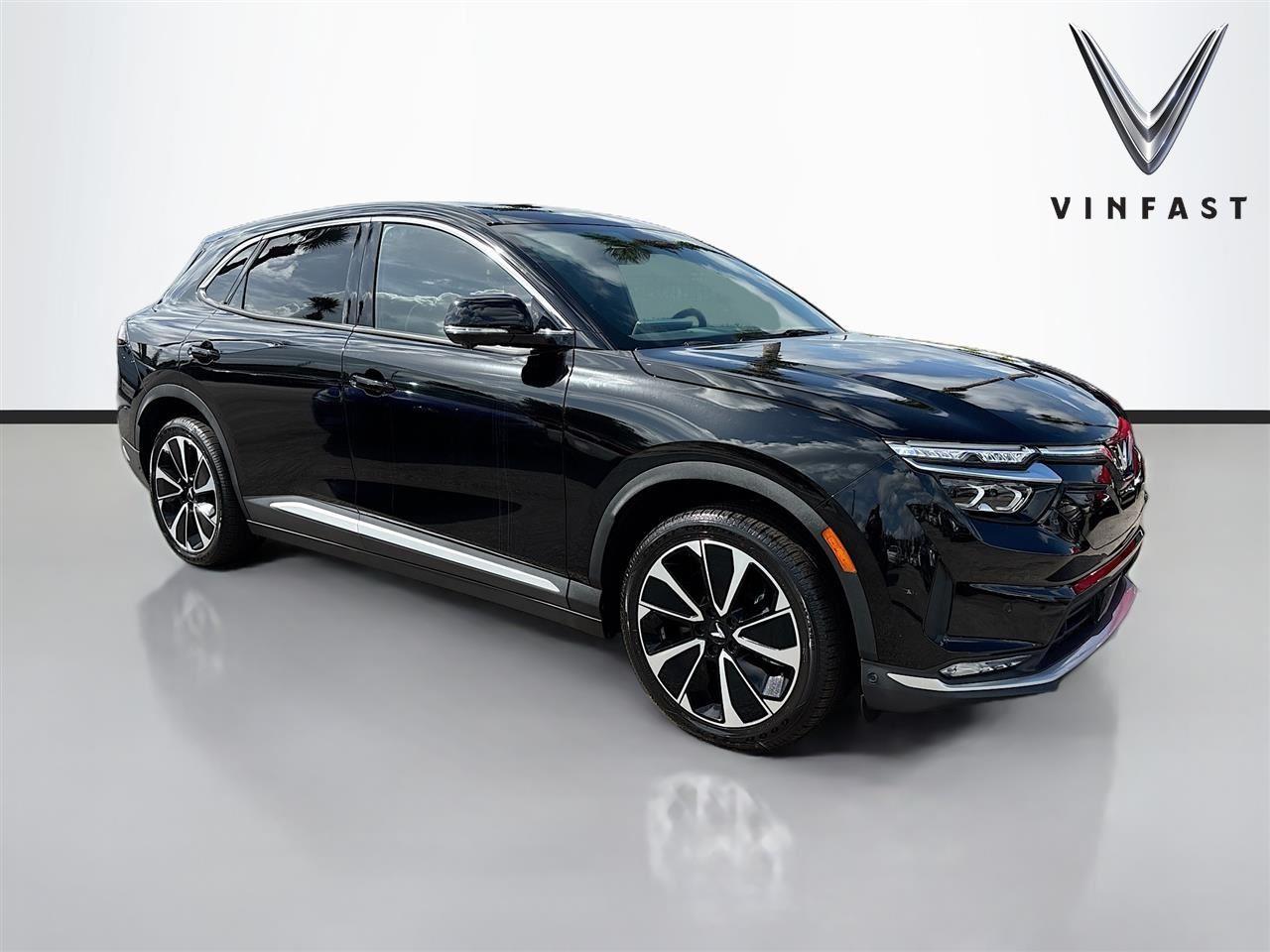 2025 VinFast VF 8 VF 8 Plus Standard Range's photo