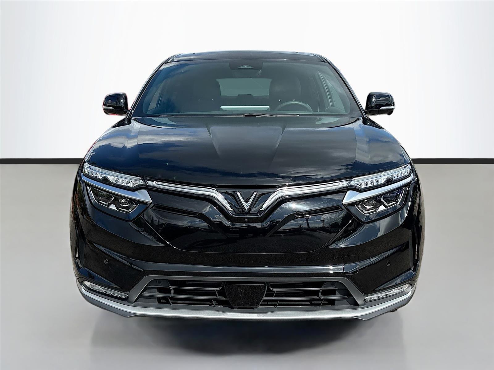2025 VinFast VF 8 Plus