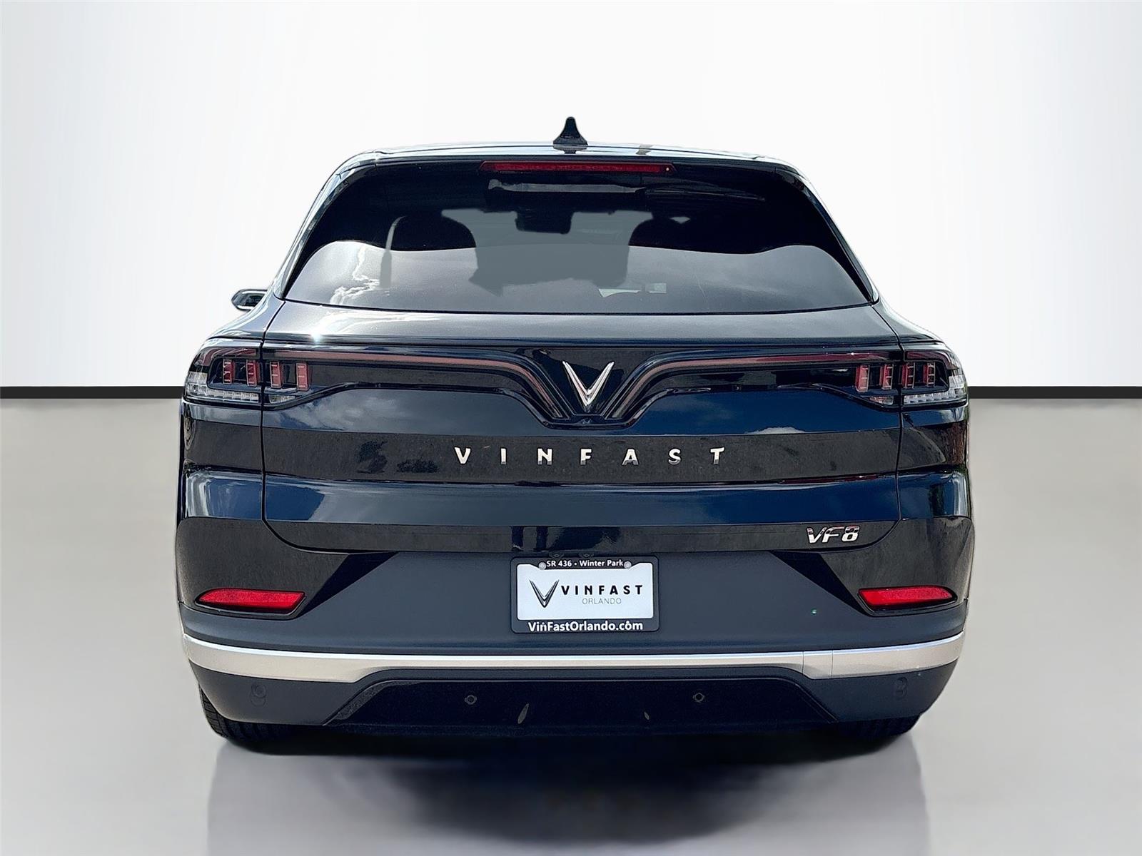 2025 VinFast VF 8 Plus