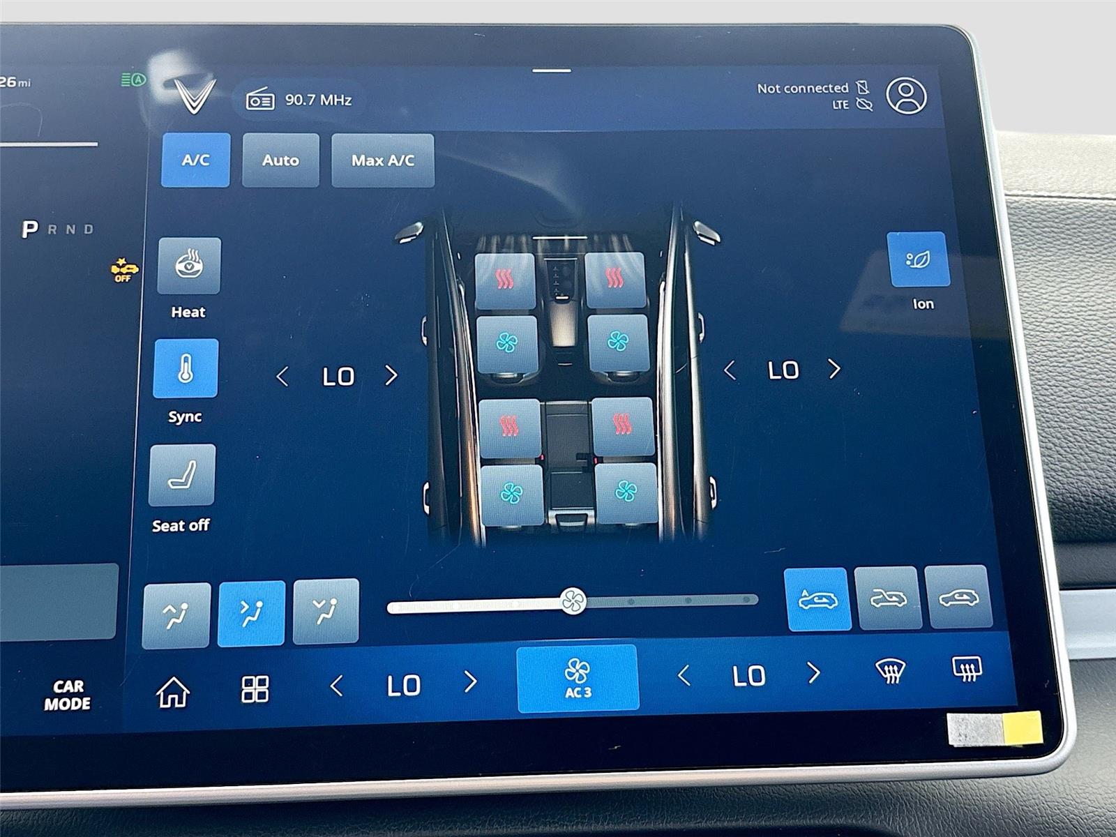 2025 VinFast VF 8 Plus
