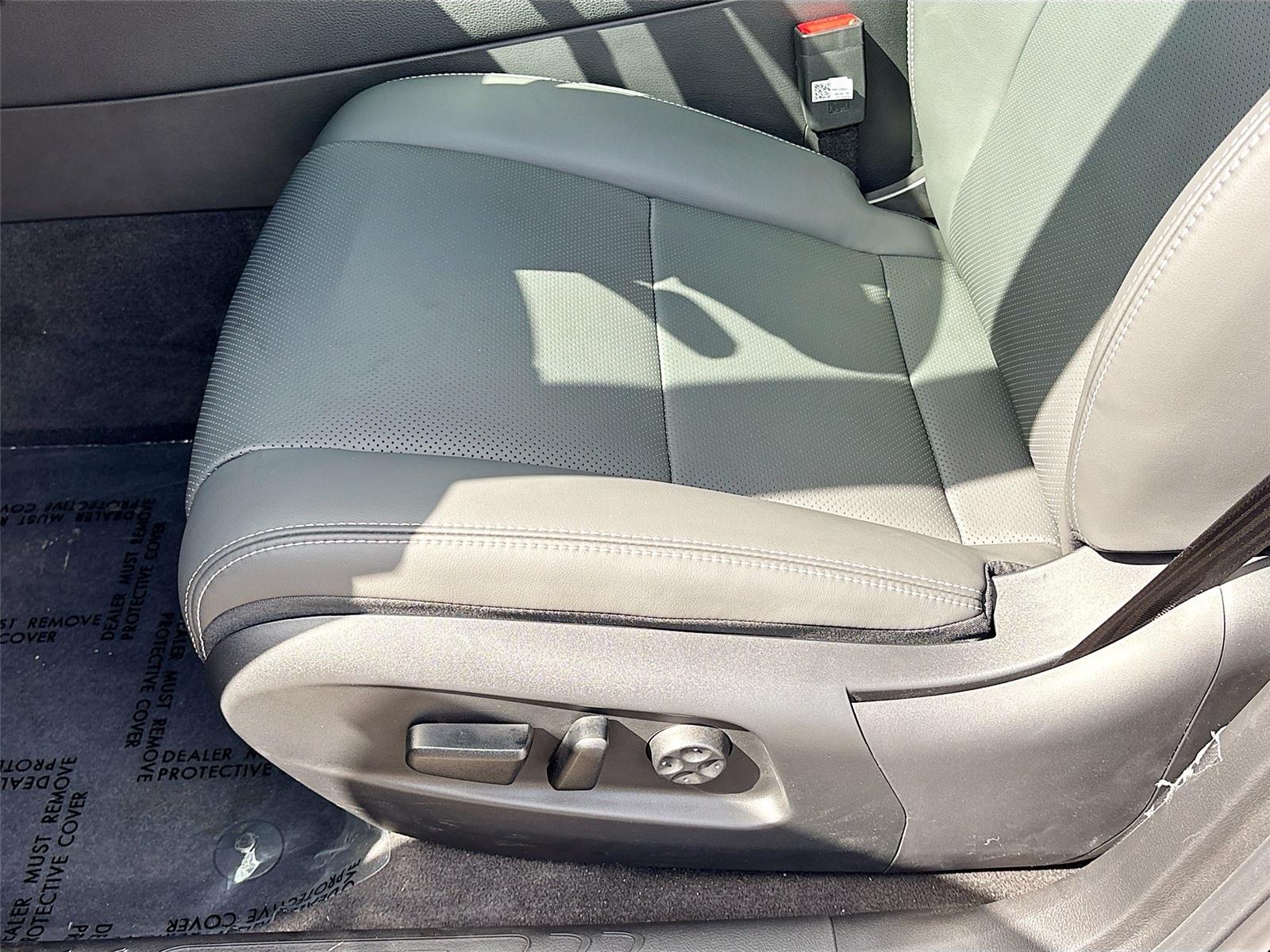 2025 VinFast VF 8 Plus