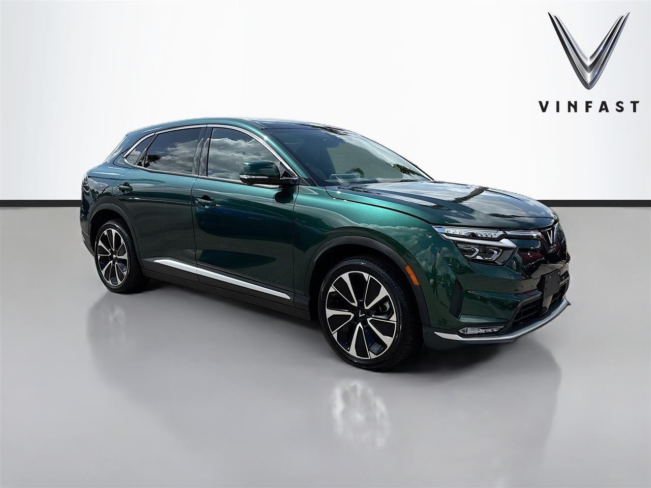 2025 VinFast VF 8 VF 8 Plus Standard Range's photo