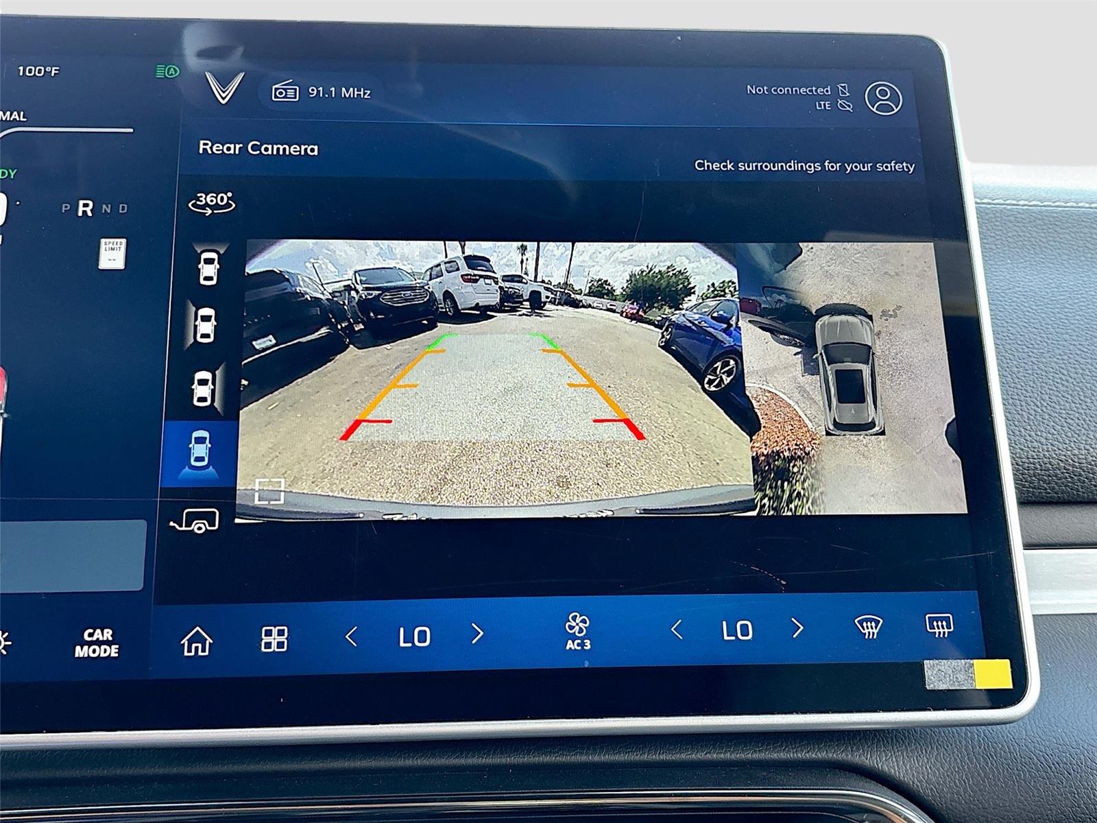 2025 VinFast VF 8 Plus
