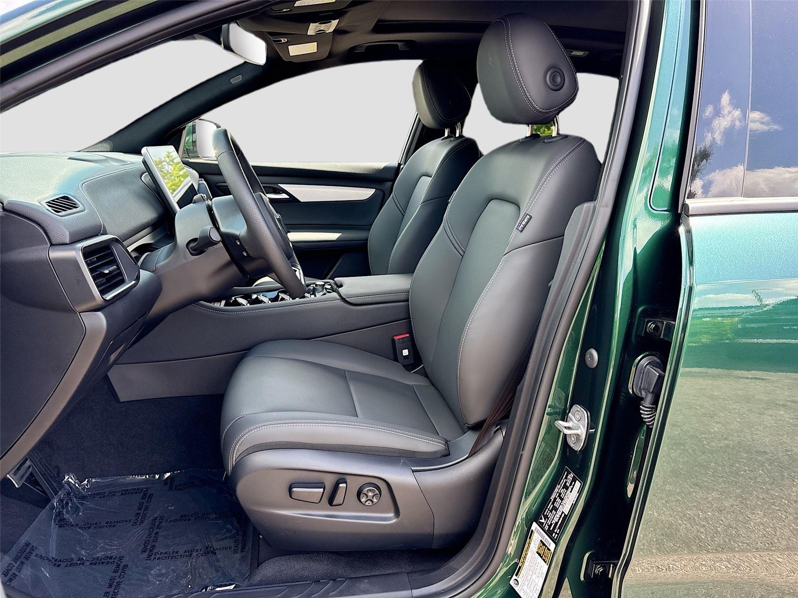 2025 VinFast VF 8 Plus
