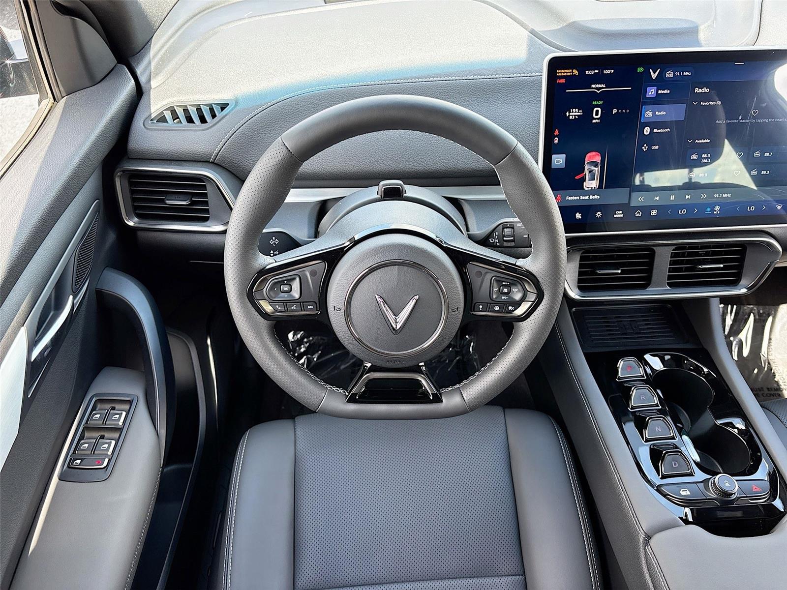 2025 VinFast VF 8 Plus