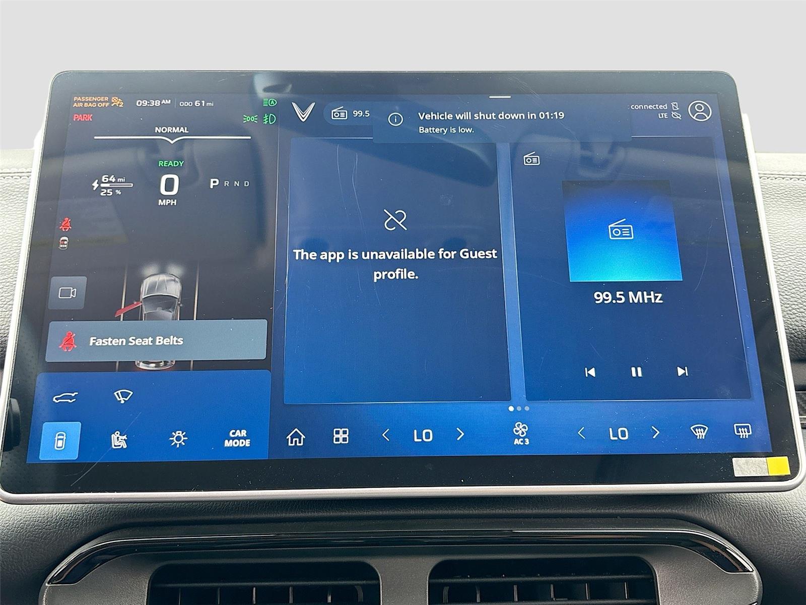 2025 VinFast VF 8 Eco