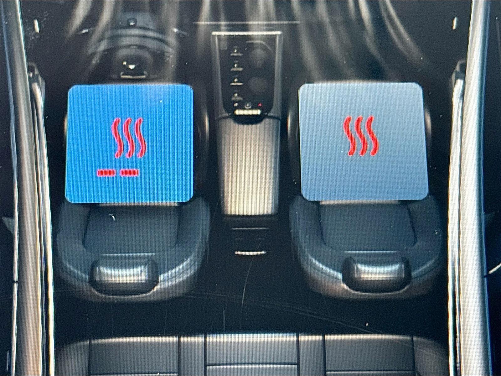 2025 VinFast VF 8 Eco