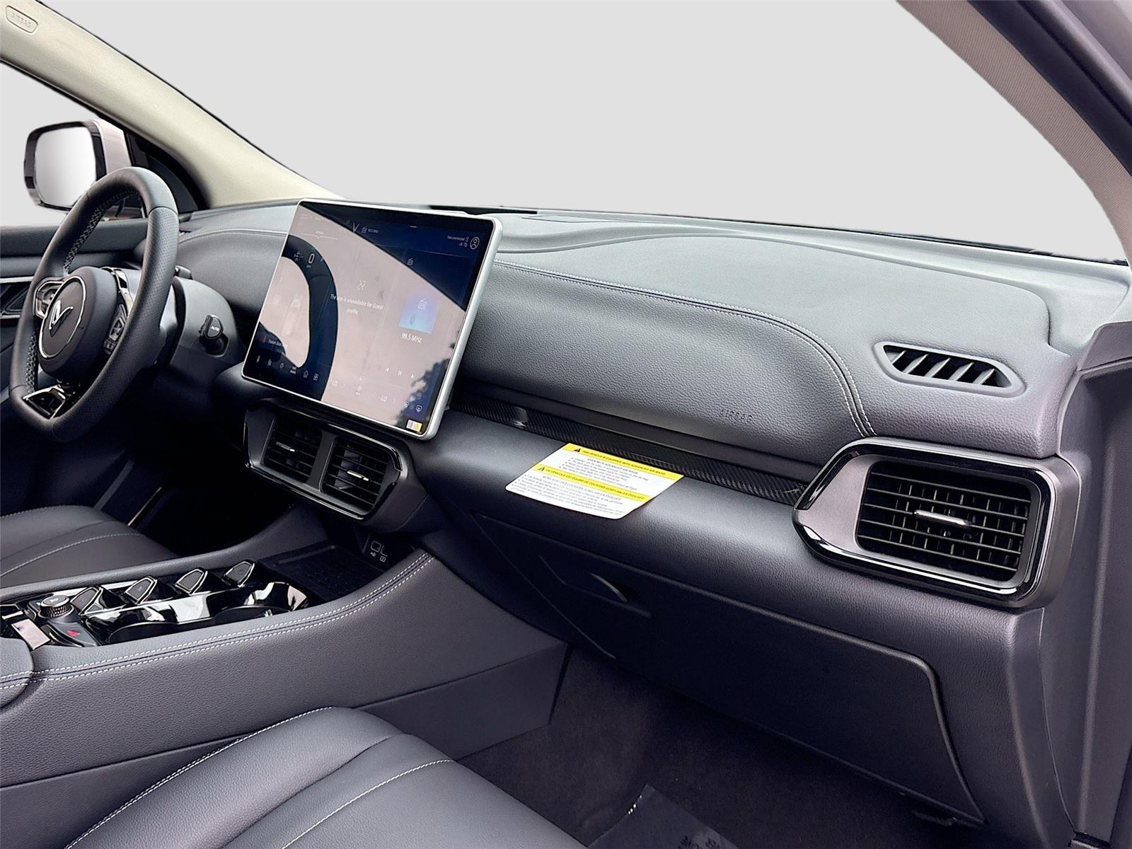 2025 VinFast VF 8 Eco