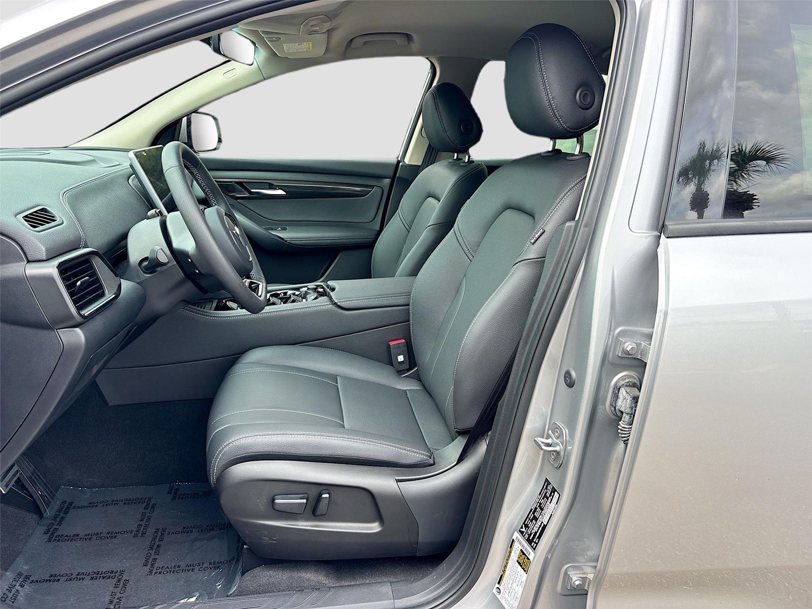 2025 VinFast VF 8 Eco