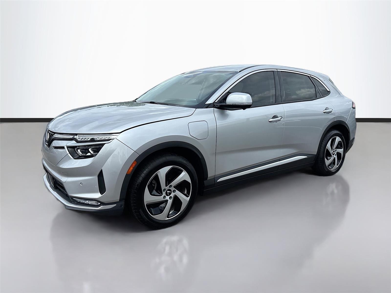 2025 VinFast VF 8 Eco