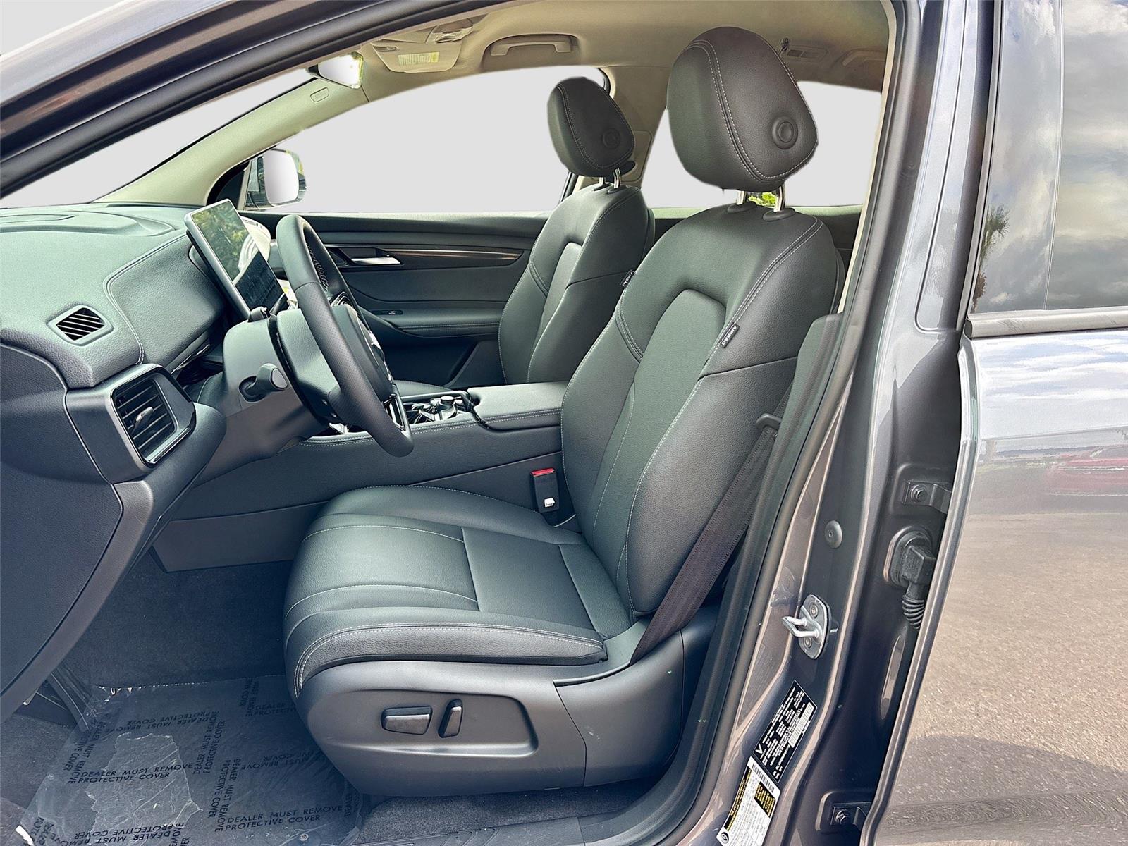 2025 VinFast VF 8 Eco