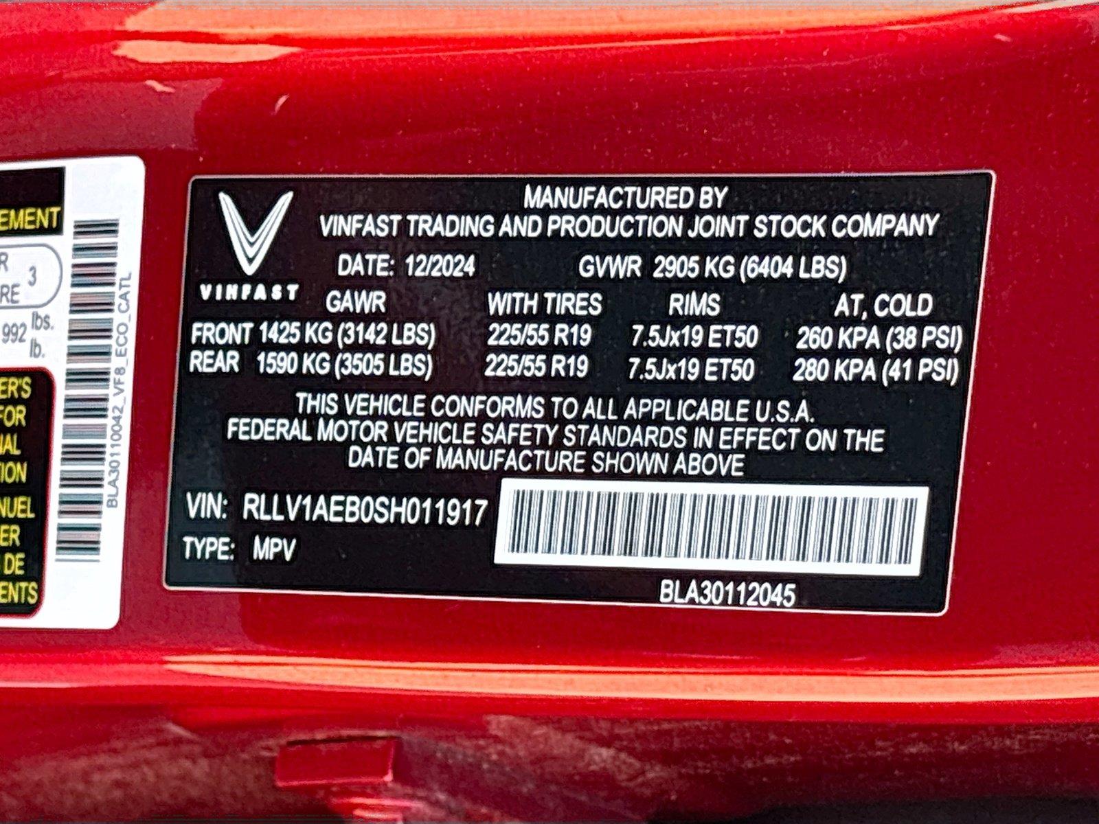 2025 VinFast VF 8 Eco