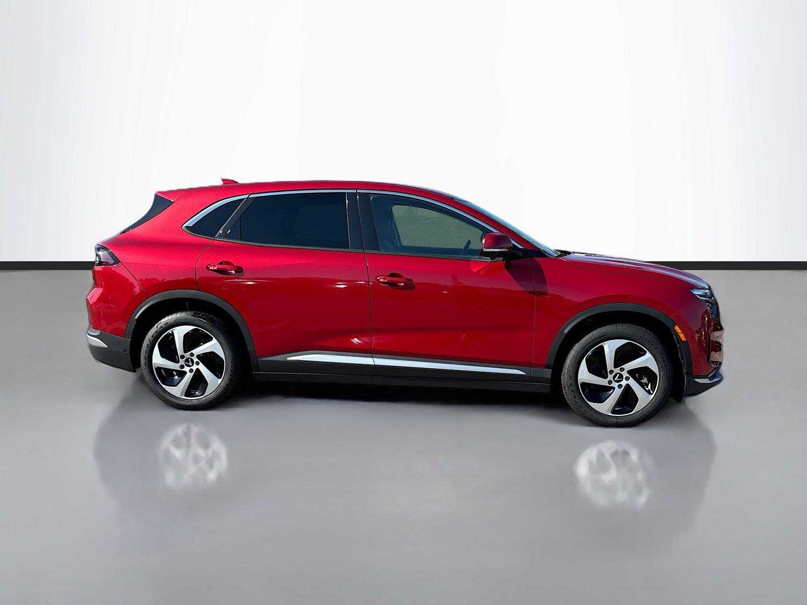 2025 VinFast VF 8 Eco