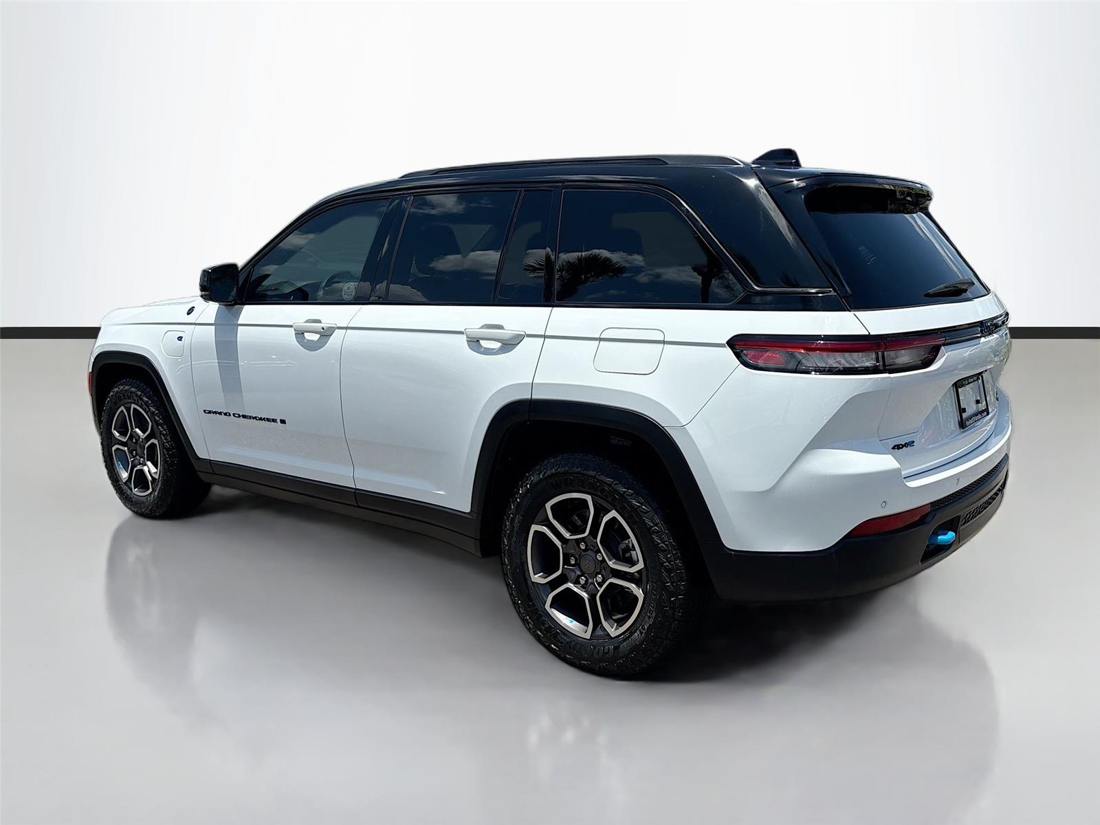 2022JeepGrand Cherokee 4xeTrailhawk