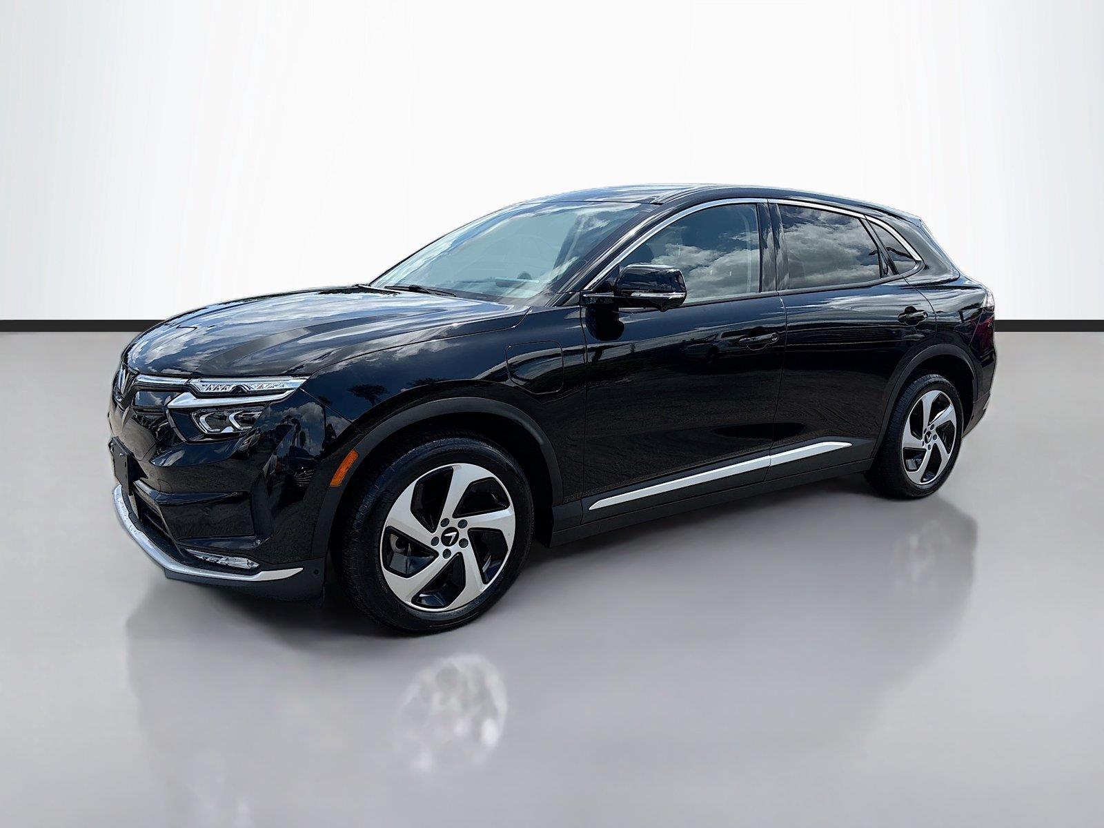 2025 VinFast VF 8 Eco