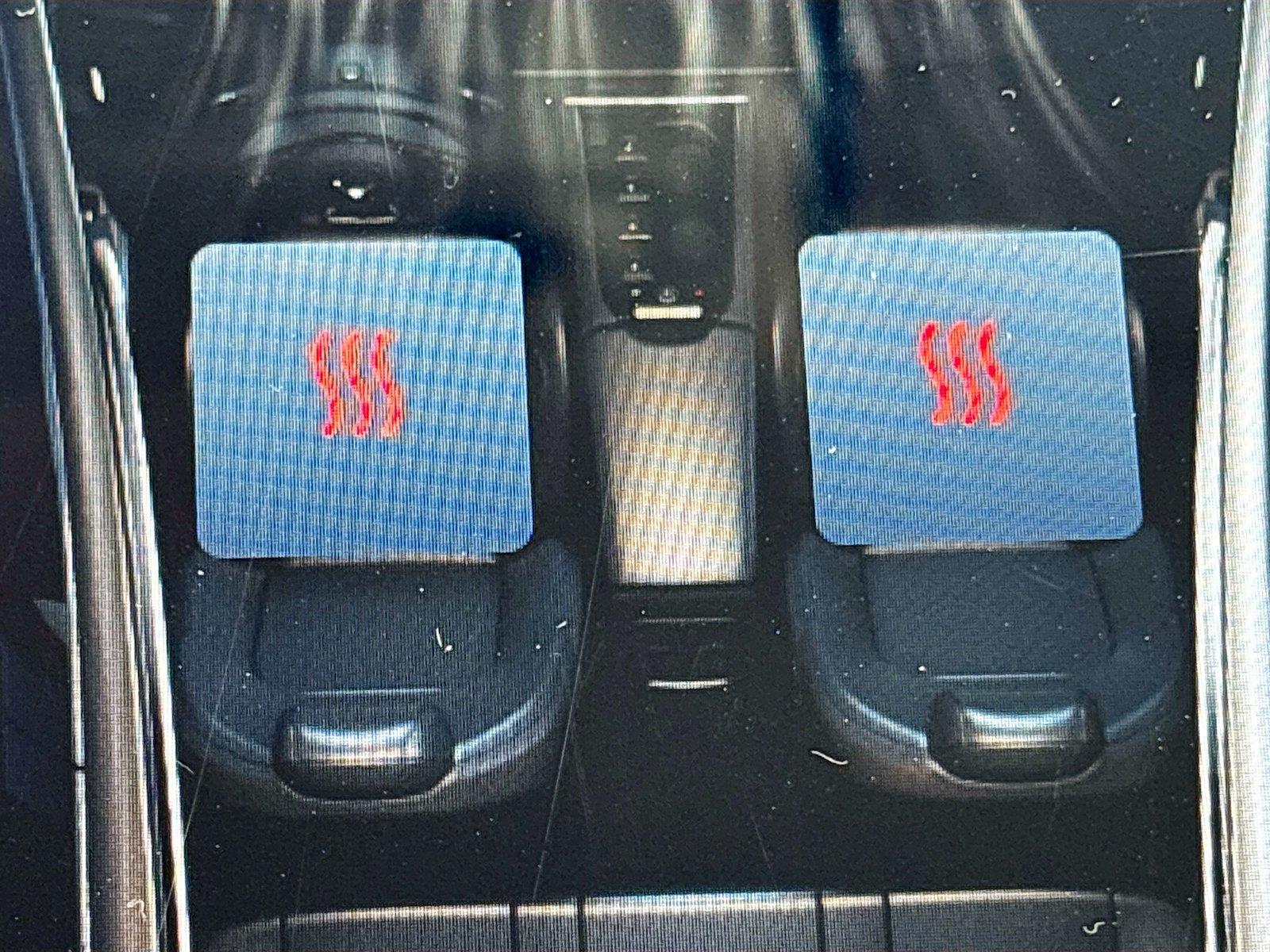 2025 VinFast VF 8 Eco