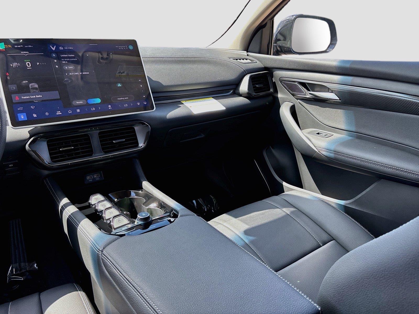 2027 VinFast VF 8 Eco