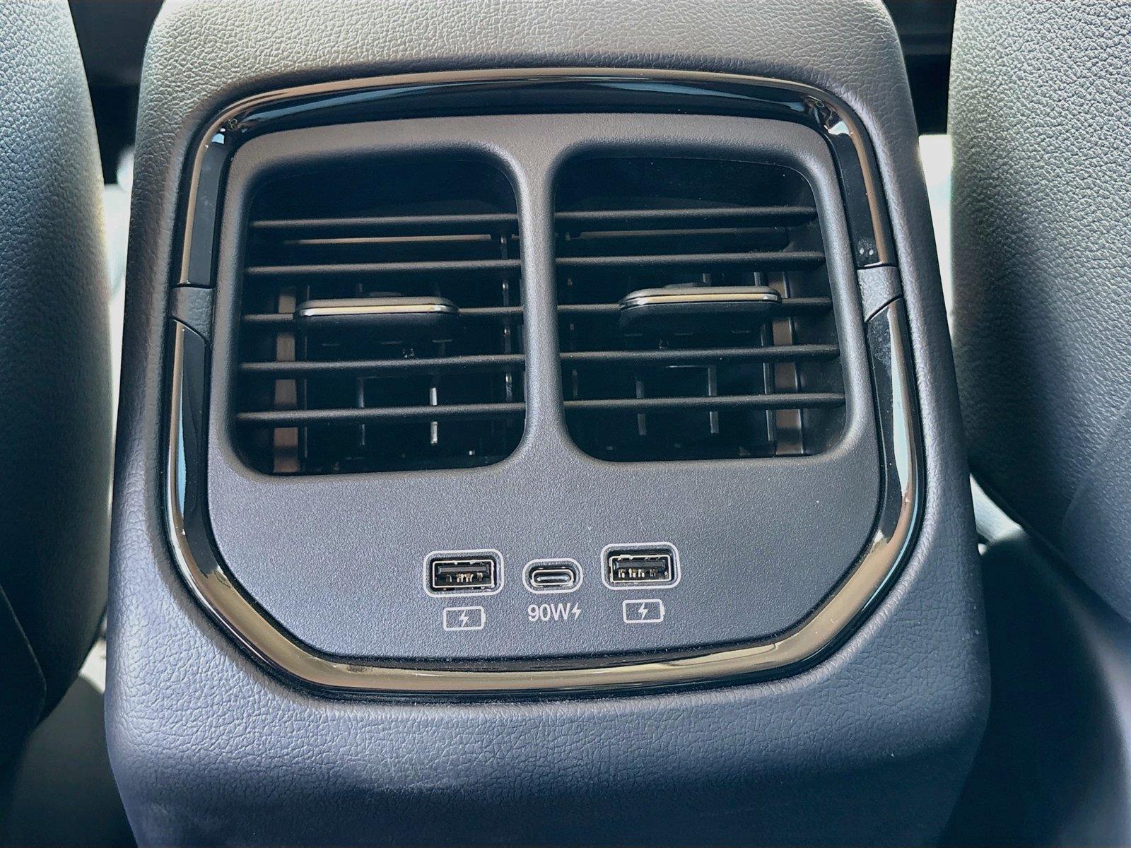 2027 VinFast VF 8 Eco