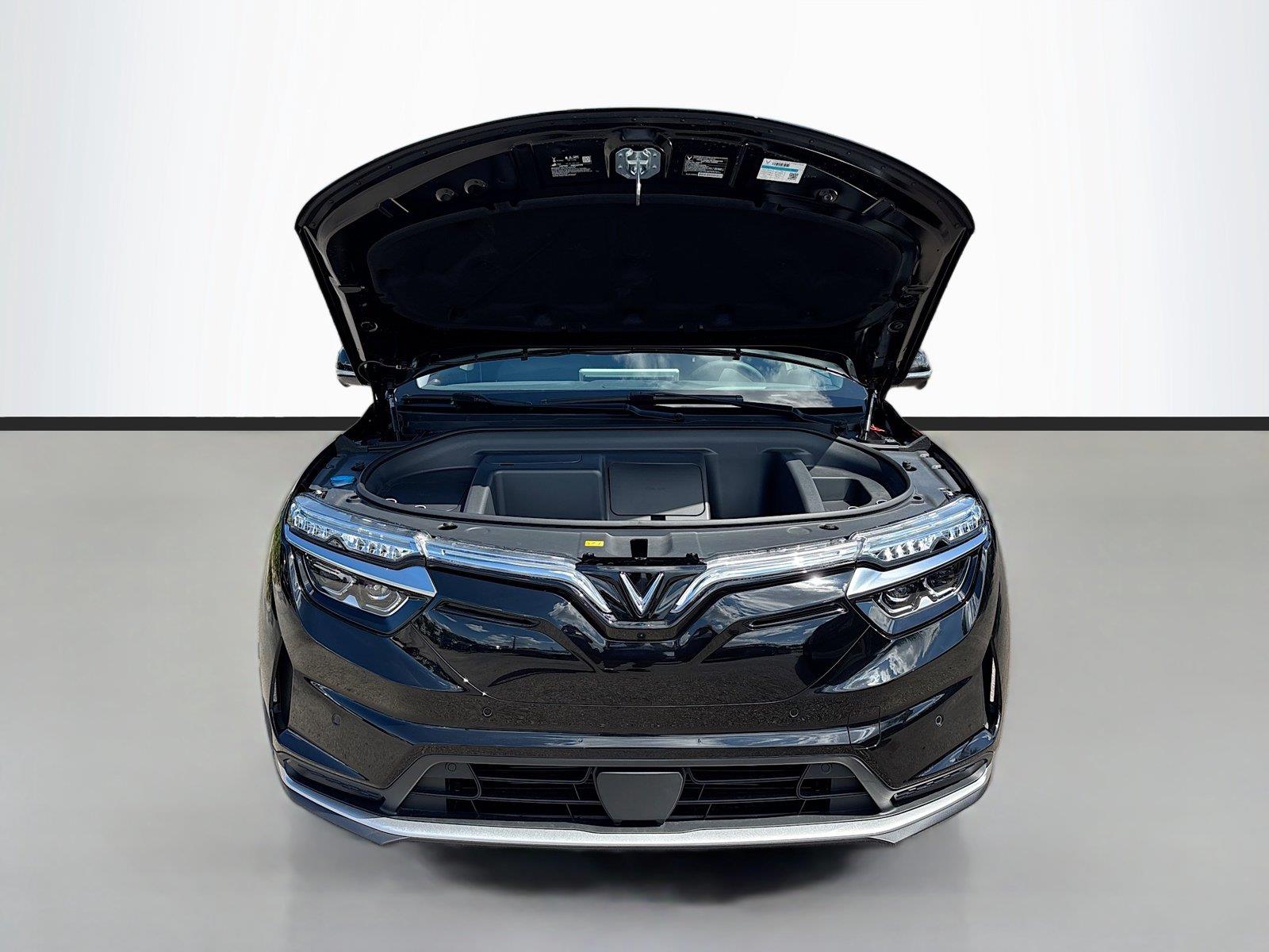 2027 VinFast VF 8 Eco
