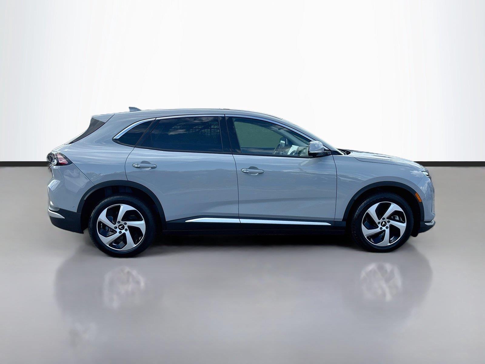 2027 VinFast VF 8 Eco