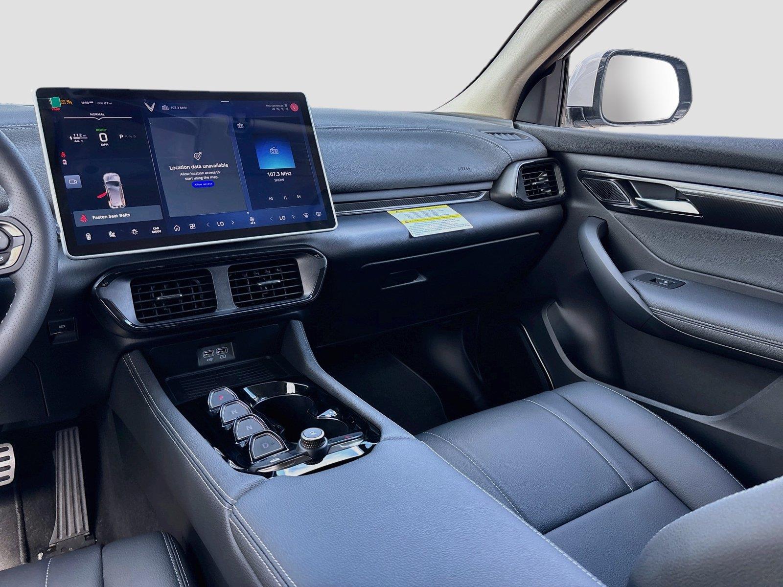 2027 VinFast VF 8 Eco