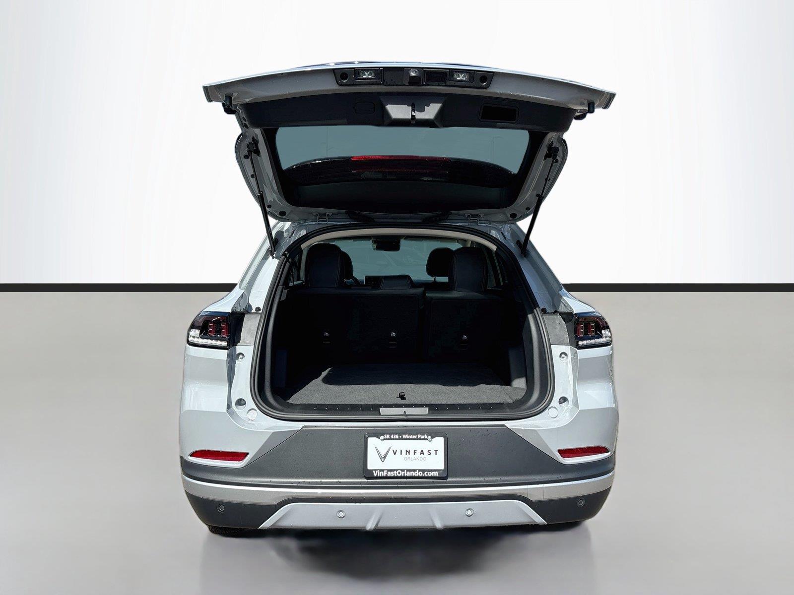 2027 VinFast VF 8 Eco