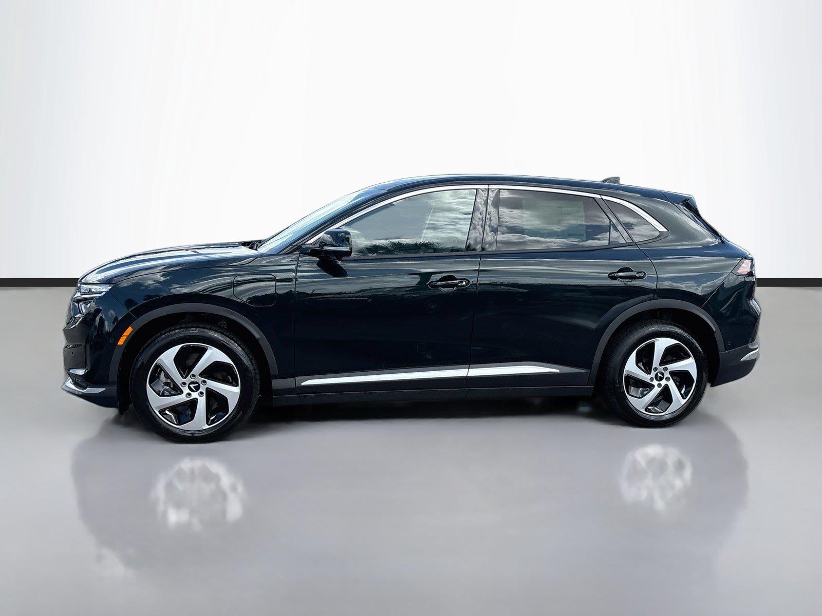 2027 VinFast VF 8 Eco