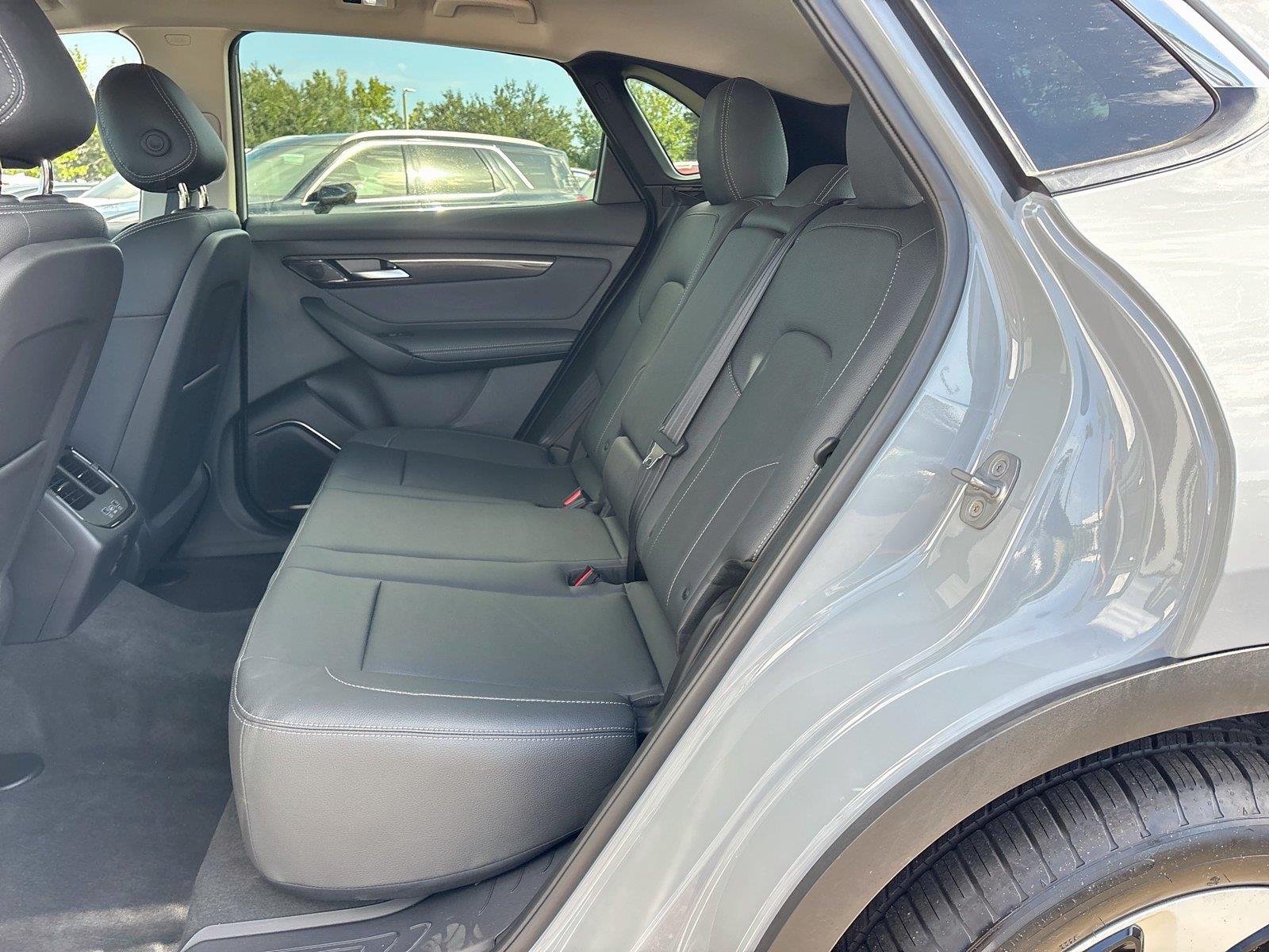 2027 VinFast VF 8 Eco
