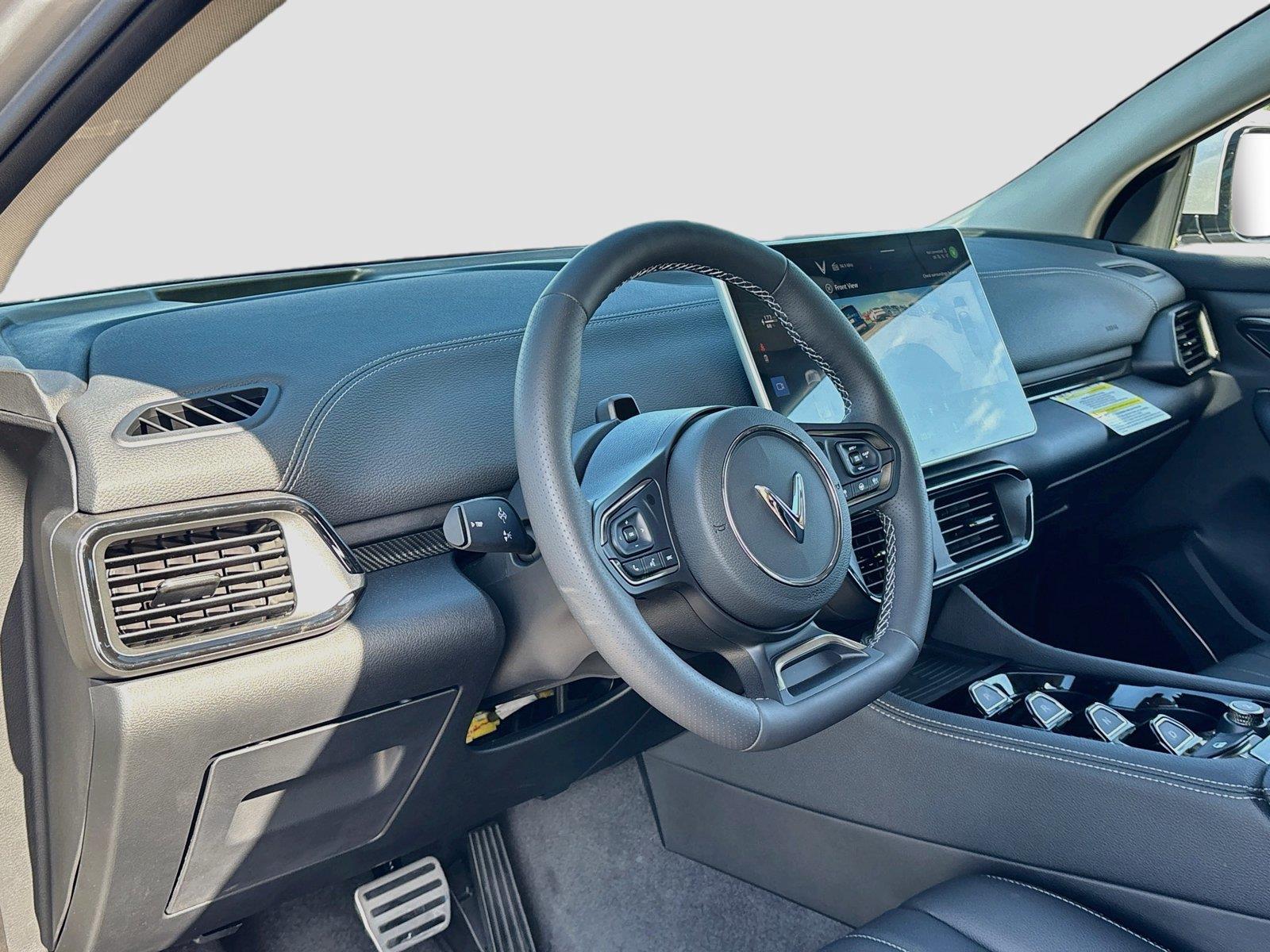 2027 VinFast VF 8 Eco