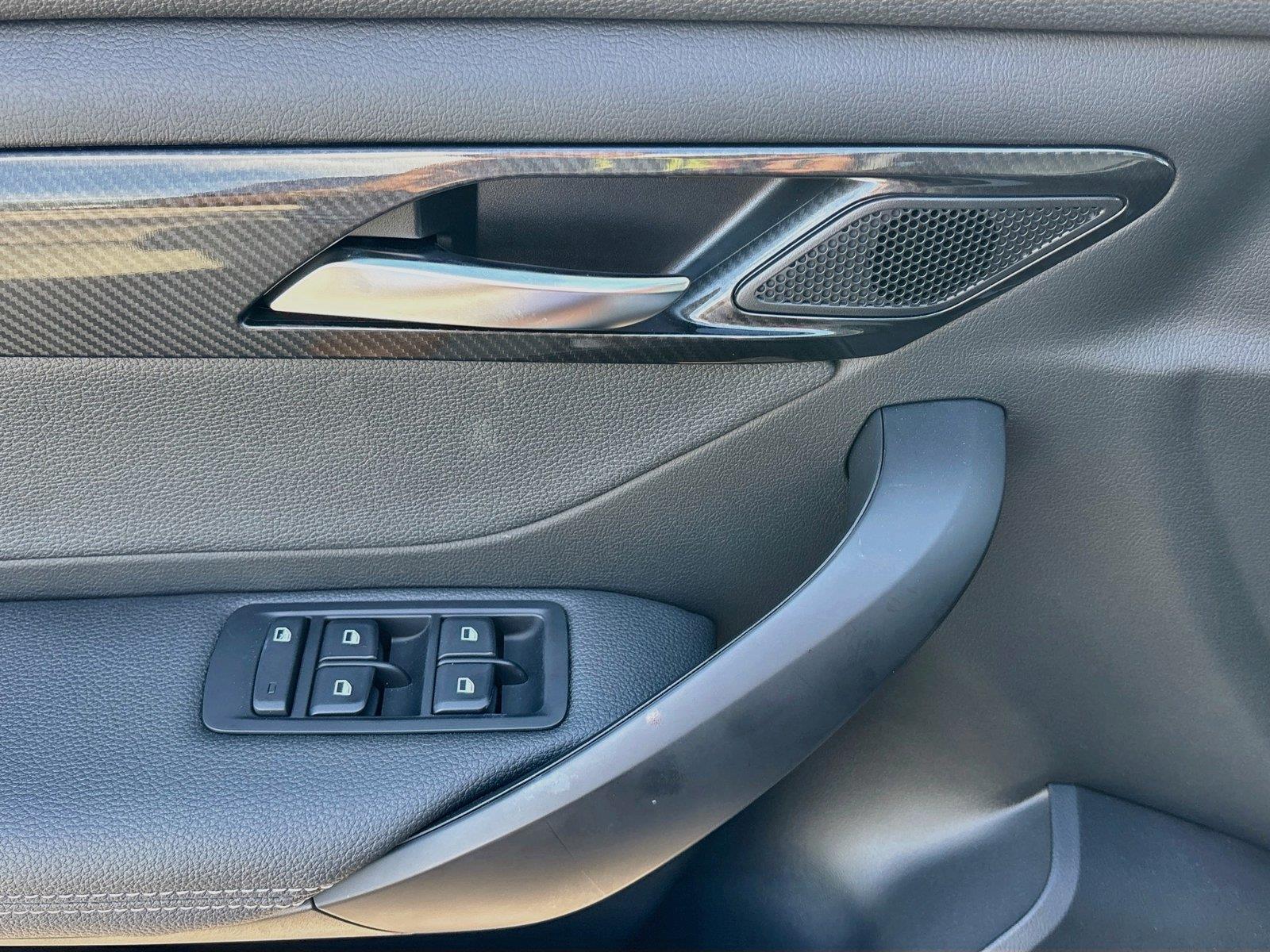 2027 VinFast VF 8 Eco