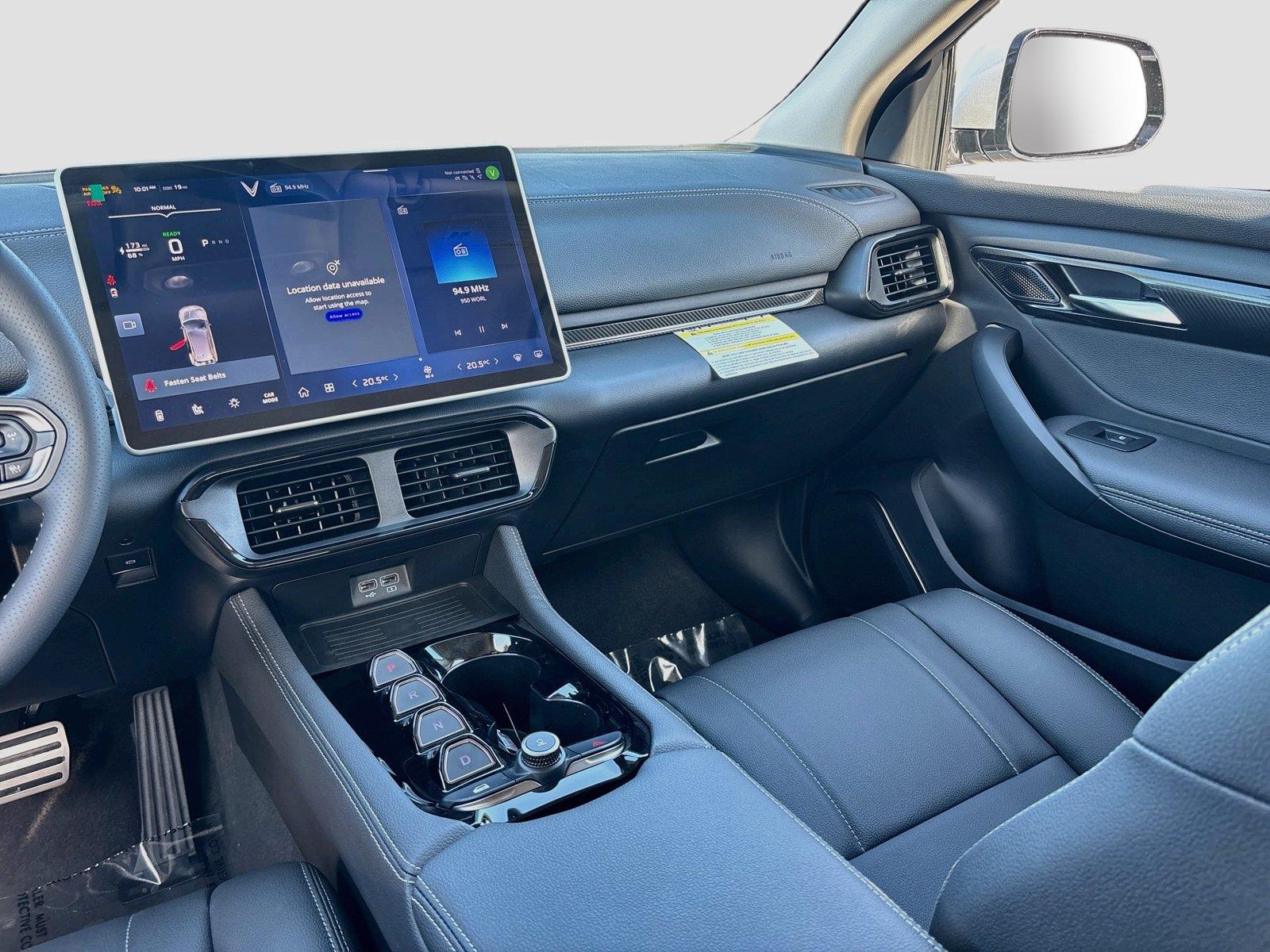 2027 VinFast VF 8 Eco