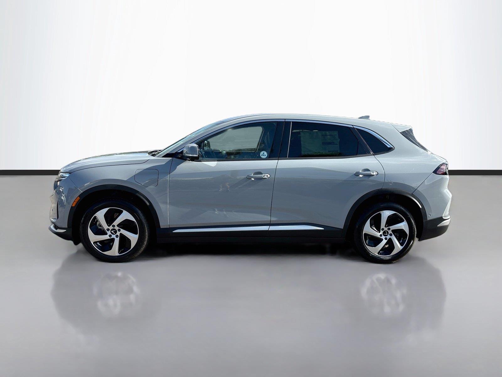 2027 VinFast VF 8 Eco