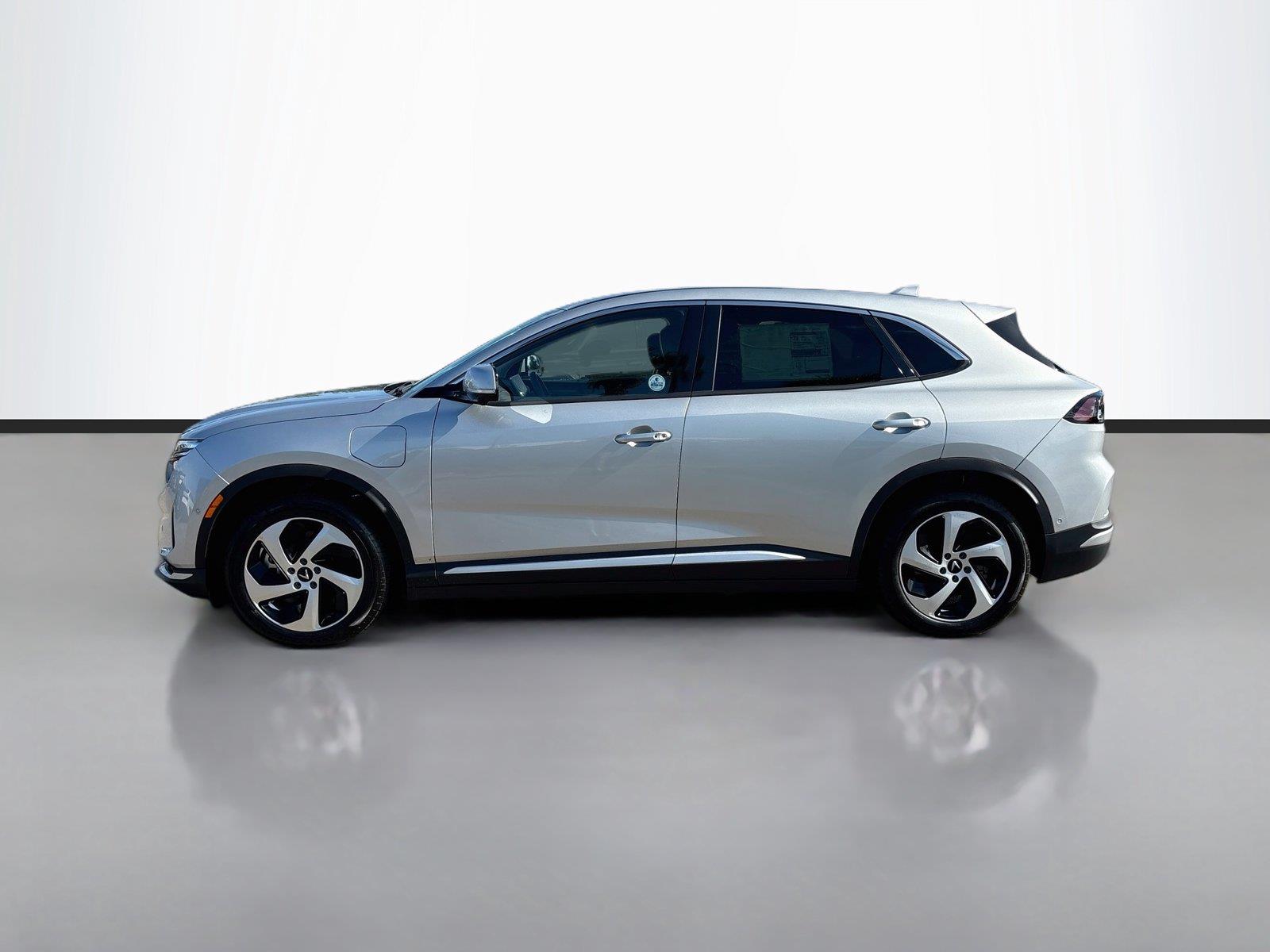 2027 VinFast VF 8 Eco