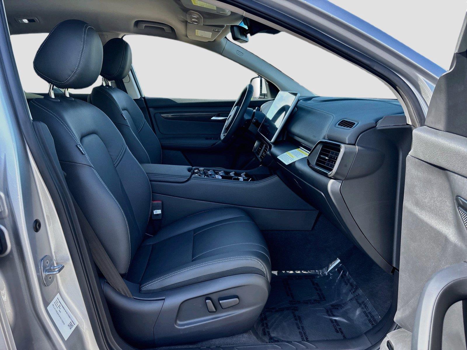 2027 VinFast VF 8 Eco
