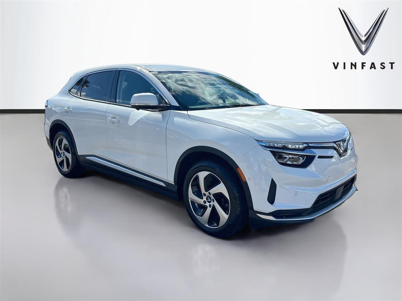 2027 VinFast VF 8 Eco