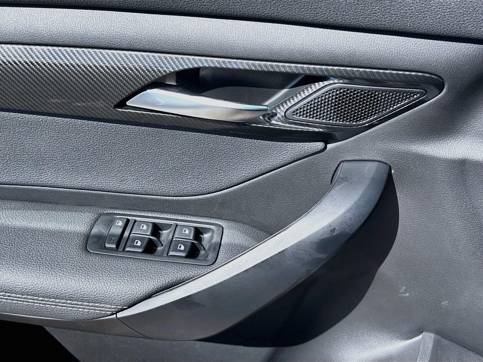 2027 VinFast VF 8 Eco