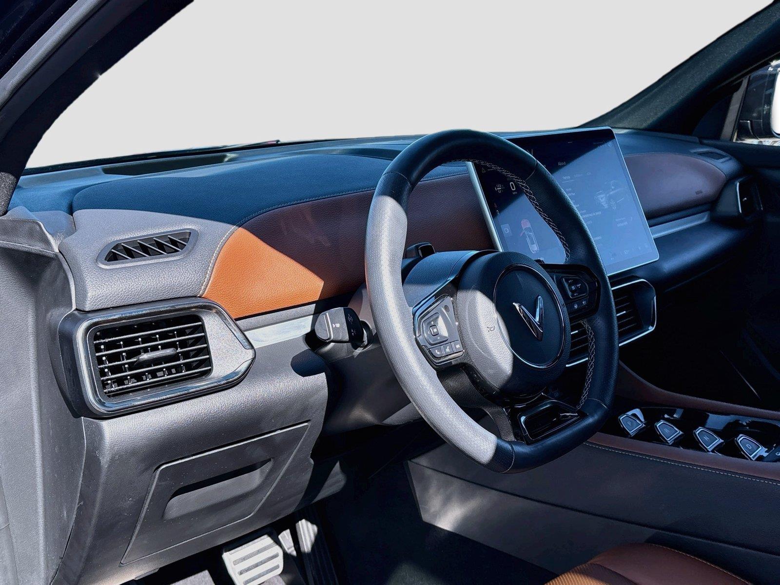 2025VinFastVF 8Plus