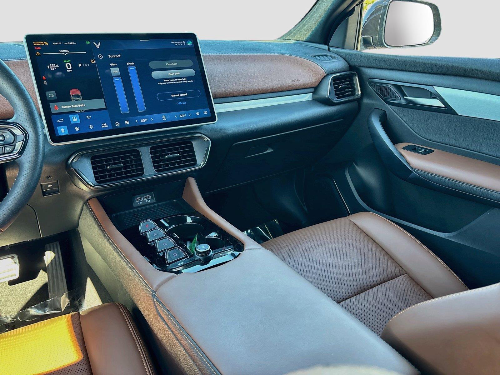 2025VinFastVF 8Plus