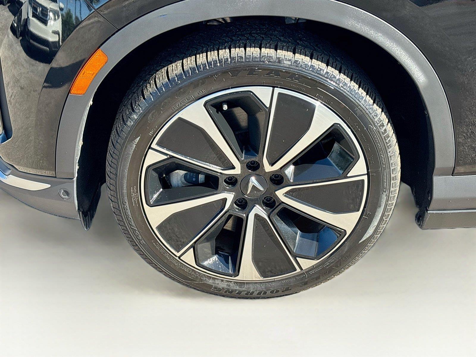 2025VinFastVF 8Plus