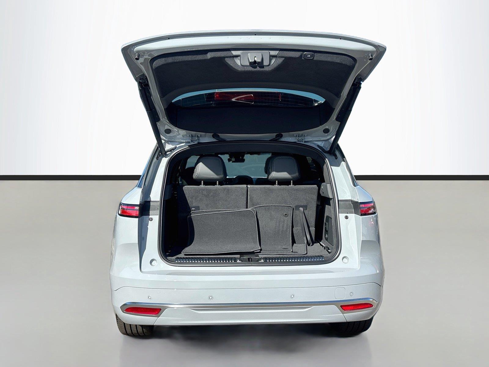 2027 VinFast VF 9 Plus