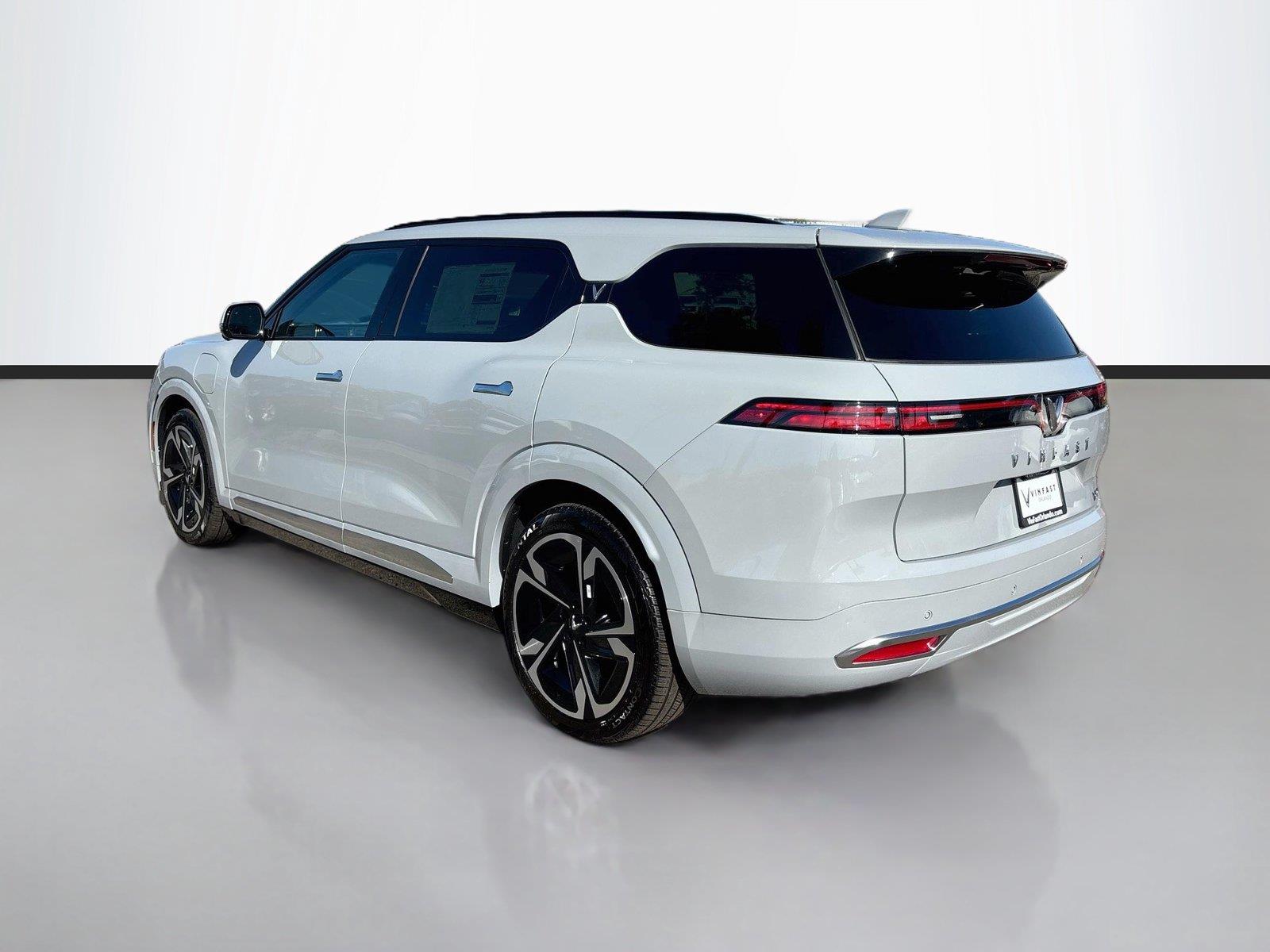 2027 VinFast VF 9 Plus