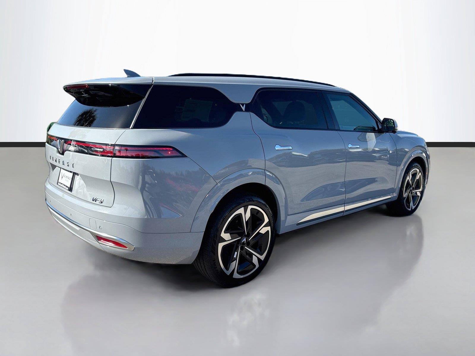 2027 VinFast VF 9 Plus